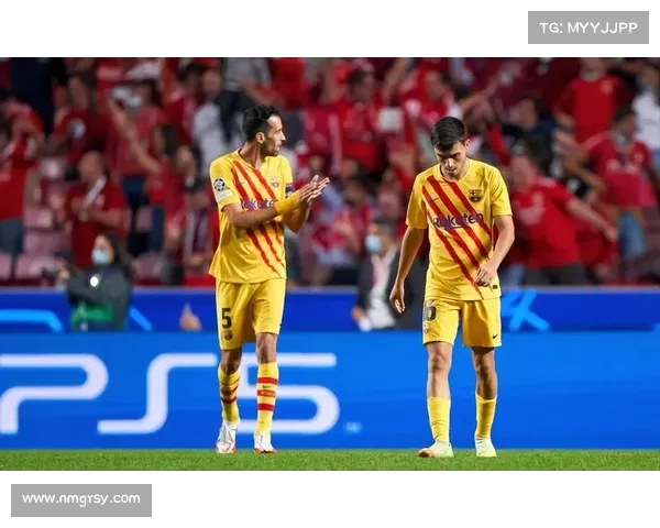 西甲352阵型的战术解析与应用：如何利用三中卫打造攻防平衡的团队体系